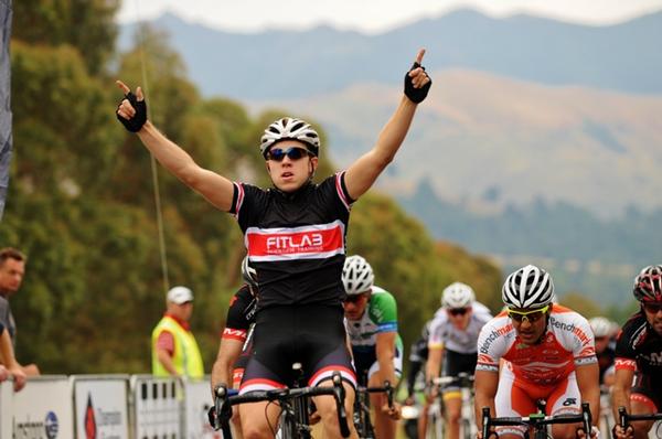Brad Evans had tasted success several times in the Calder Stewart Cycling Series, winning in Oxford North Canterbury in 2013 as well as in Nelson in 2012.  